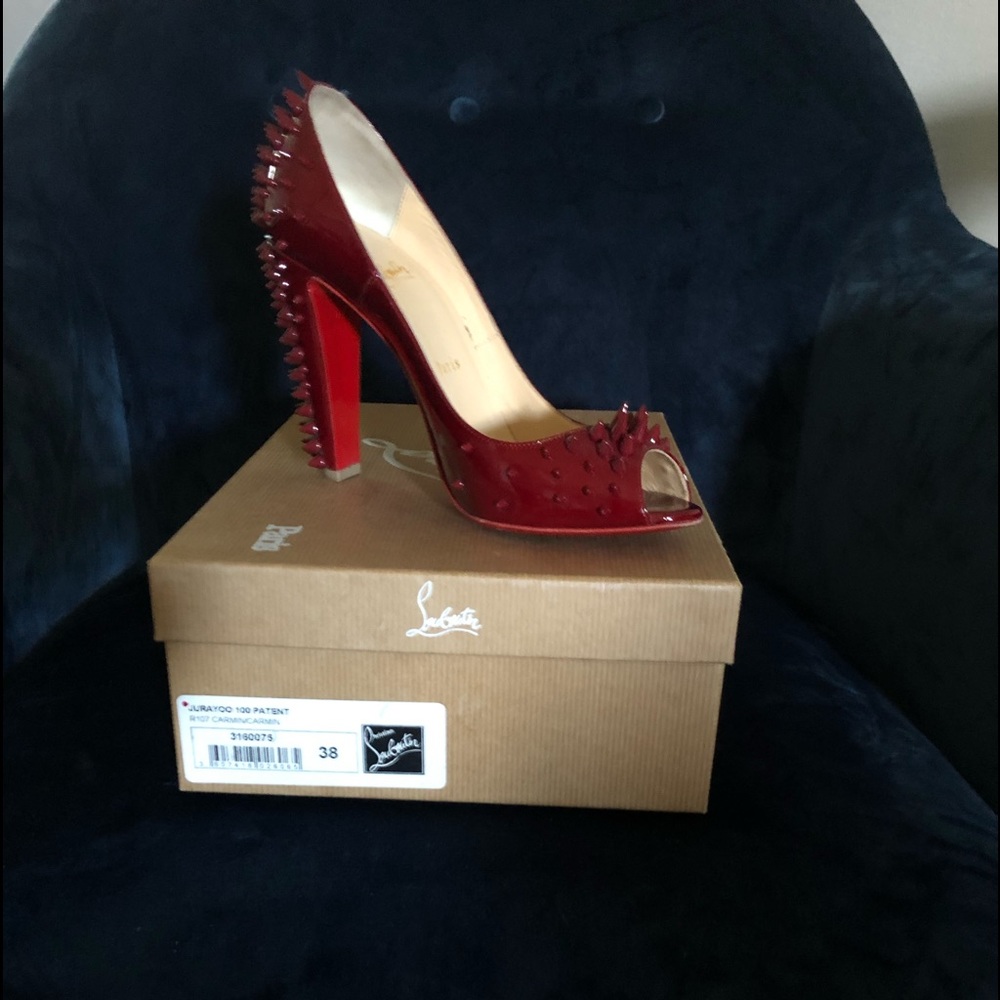 Jurayoo 100 Patent by Christian Louboutin